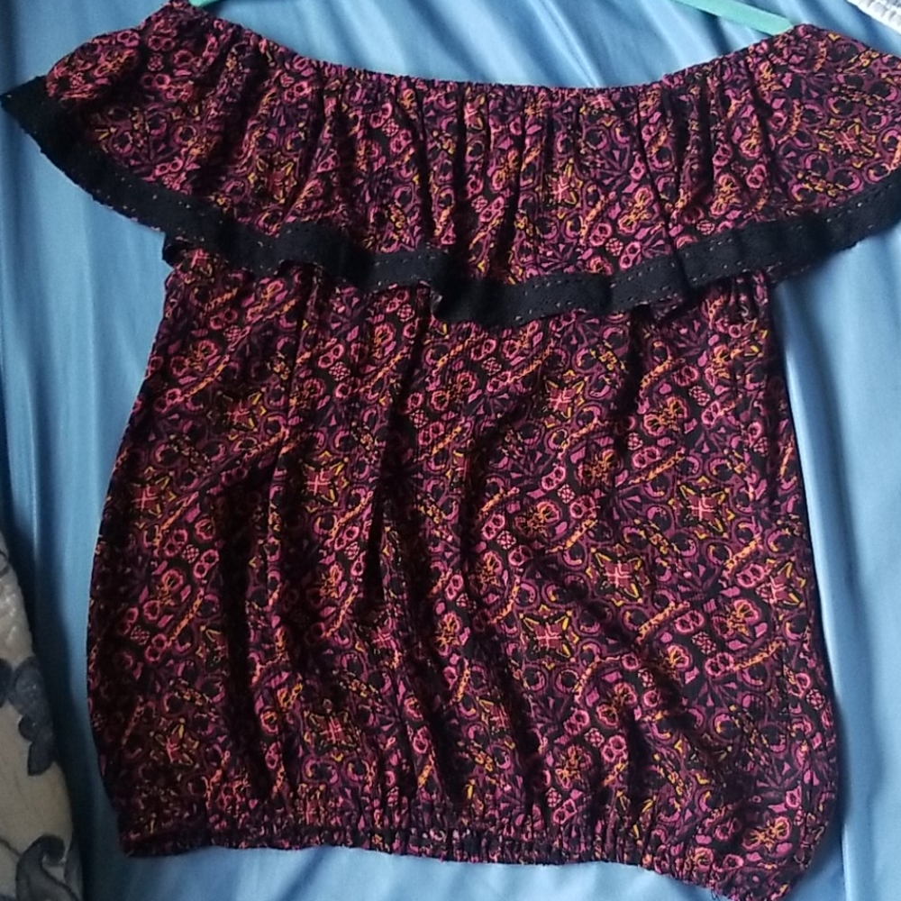 Off shoulders  top